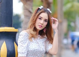 Indri Mohana Senang Bisa Bantu Orang Lain Melalui Tarot