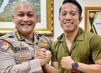 Daniel DeEX Manajeri Pembalap I Putu Adi Kartika Putra