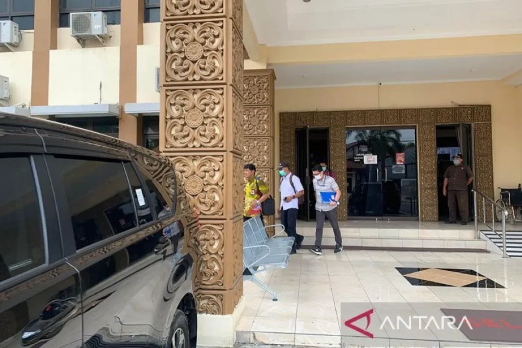 kpk geledah disdukcapil semarang