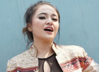 Syuting Film “Induk Gajah Sesion 2”, Marshanda Suka Joget-joget Tunggu Set