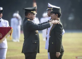 Panglima TNI Lantik 350 Perwira Karier TNI Baru