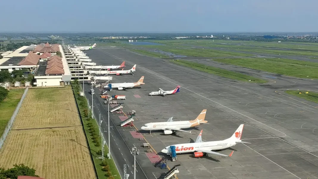 pesawat di bandara