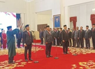 Presiden Jokowi Lantik Taruna Ikrar Jadi Kepala BPOM