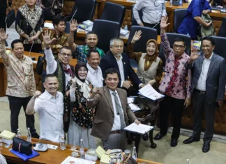 Abaikan Putusan MK, Baleg DPR Revisi Kilat UU Pilkada