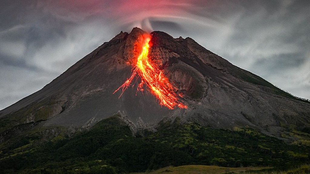 bpptkg-sebut-gunung-merapi-keluarkan-lava-pijar-sebanyak-23-kali-pagi-ini_02pyjW8z99