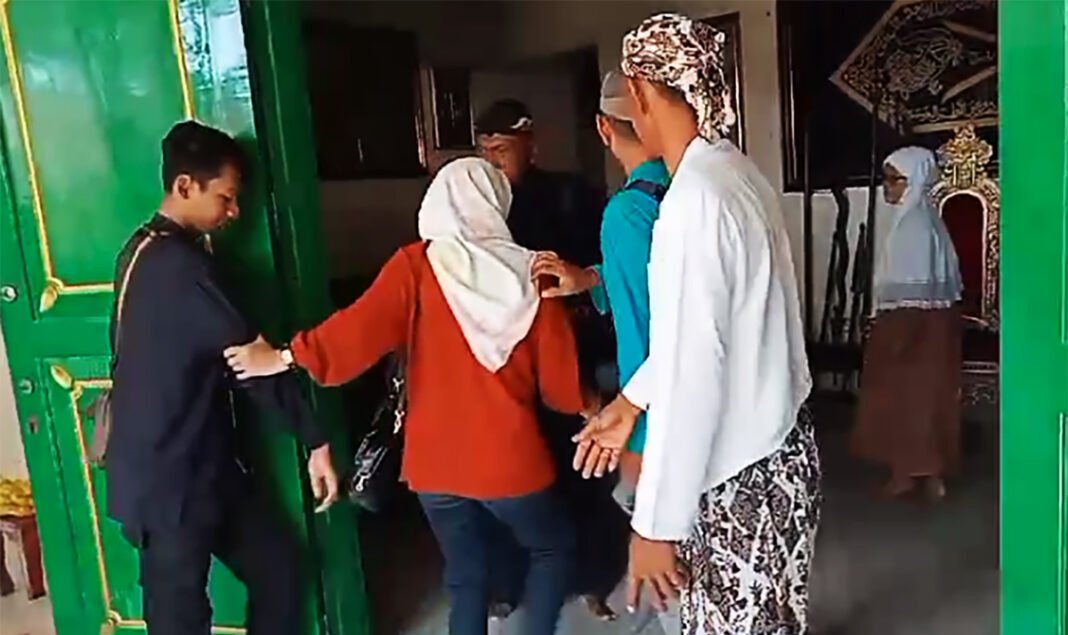 saka tata sumpah pocong