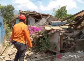 Sebanyak 14 Korban Luka Dievakuasi Tim SAR Ke RSUD Bedas Bandung