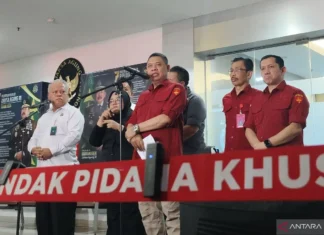 Kejagung OTT Tiga Hakim Pemvonis Bebas Ronald Tannur, Sita Uang Miliaran Rupiah