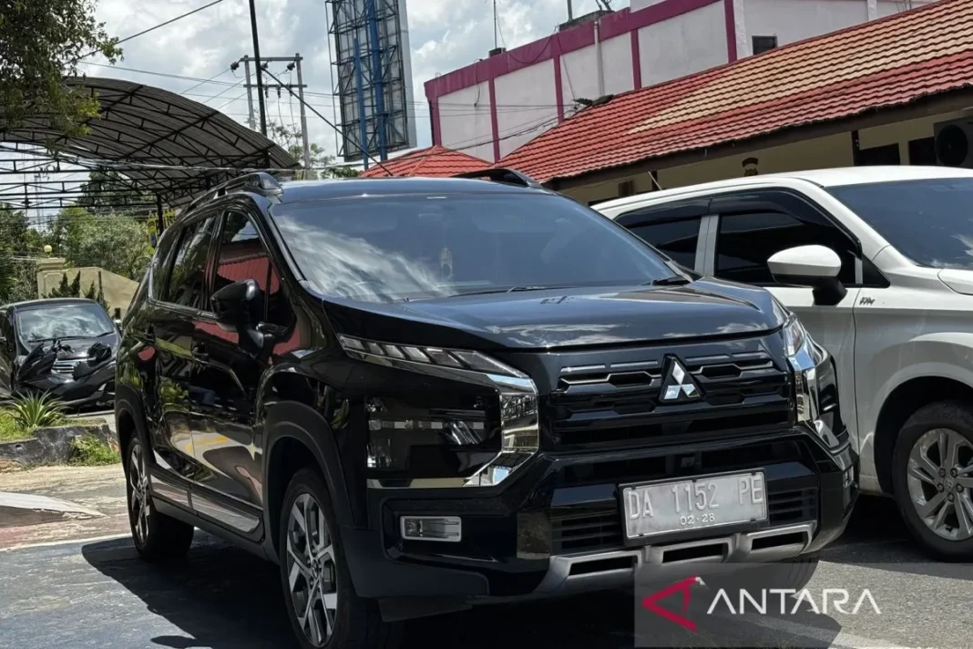 Kendaraan dinas diduga milik pejabat Pemprov Kalsel saat OTT KPK kini berada di Polres Banjarbaru Kalimantan Selatan
