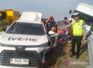 Polda Jateng Olah TKP Laka Yang Tewaskan 3 Kru tvOne