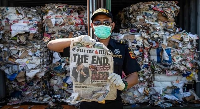 sampah impor