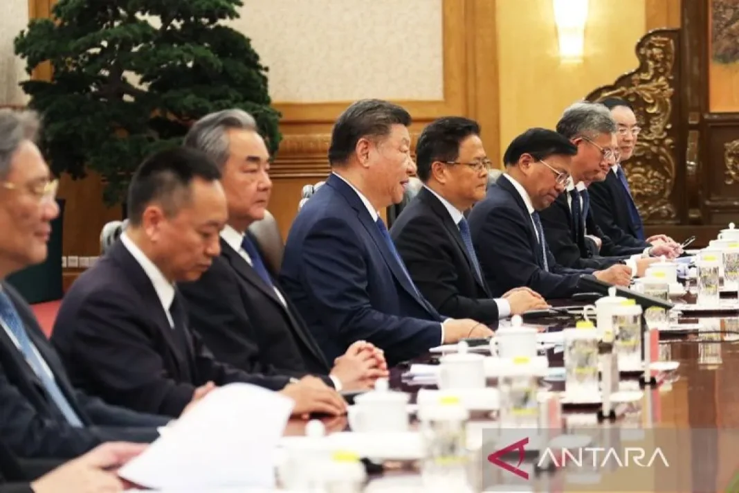 Presiden Xi Jinping melakukan pertemuan bilateral dengan Presiden Prabowo Subianto di Balai Besar Rakyat di Beijing, China, Sabtu