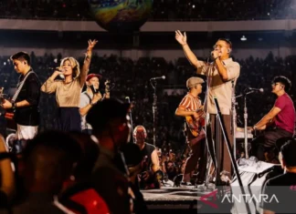 MALIQ & D’Essentials Merilis “Senja Teduh Pelita” Versi Unplugged