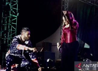 “Mega Move it Fest” Bangkitkan Musisi Timur Dari Kota Ambon