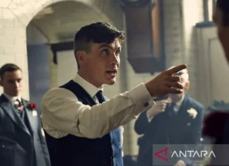 Pemeran Voldemort Dukung Cillian Murphy Menjadi Penggantinya