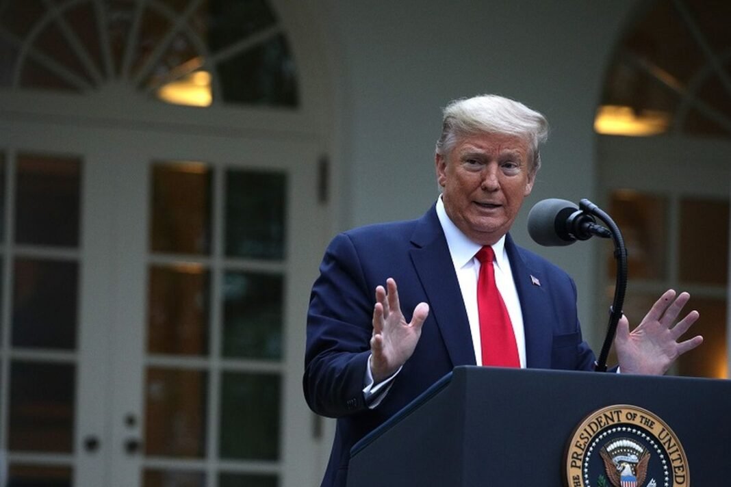 Survei, Mayoritas warga AS tolak rencana Trump ampuni perusuh Capitol