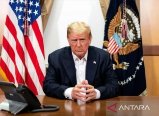 Trump Pecat 300 Lebih Staf Badan Nuklir Nasional