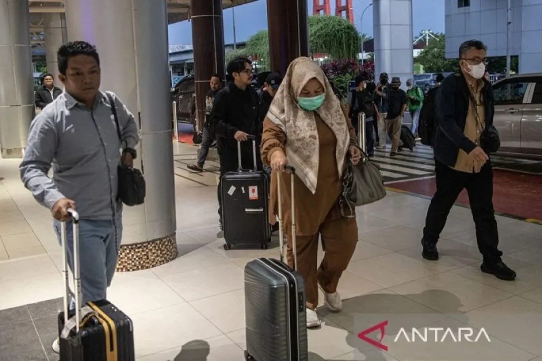 Delapan pejabat di OKU terjaring OTT KPK dibawa ke Palembang