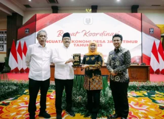 Di Hadapan kepala Daerah Jatim, Mensos Ajak Sukseskan Sekolah Rakyat