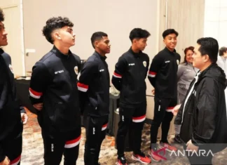 Erick Bertemu Vanenburg untuk Cari Talenta Terbaik Usia Muda Indonesia