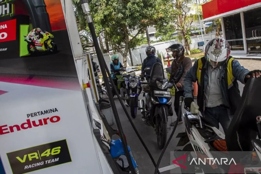 Harga RON 92 Pertamina tetap, Shell, Vivo, dan BP naik