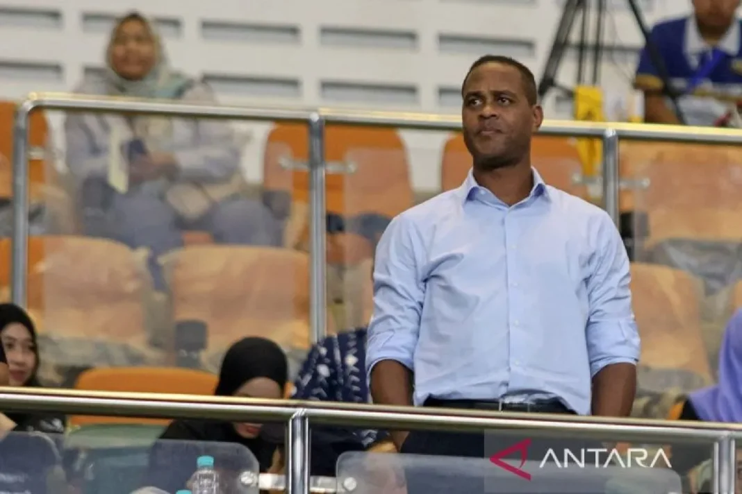 Jelang kualifikasi Piala Dunia, Kluivert dan Jordi tiba di Jakarta