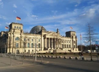 Menlu Jerman Desak Parlemen Alokasikan 3 Miliar Euro untuk Ukraina