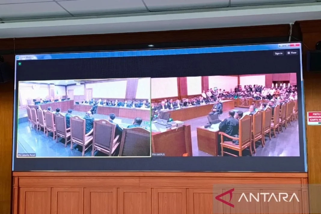 Sejumlah elite PDI Perjuangan hadiri sidang perdana Hasto Kristiyanto