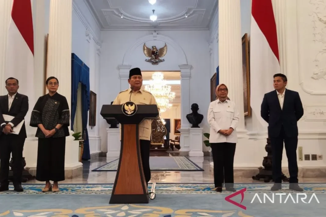 THR untuk ASN-TNI-Polri cair mulai 17 Maret, gaji ke-13 pada Juni 2025