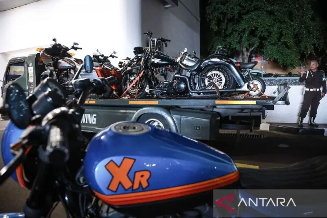 Kejagung kembali sita uang hingga motor mewah di kasus suap PN Jakpus