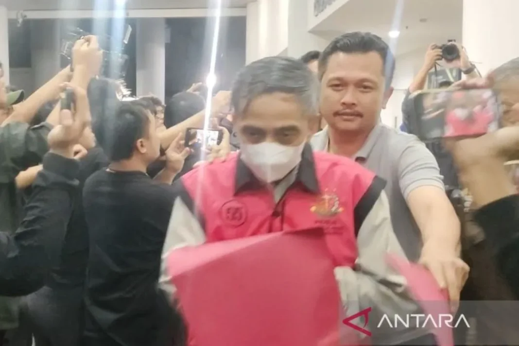 Kejagung tetapkan tiga hakim tersangka kasus suap perkara di PN Jakpus