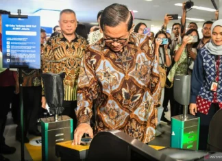 Pramono Akan Ikut Aturan Wajib Naik Transportasi Umum Mulai Besok
