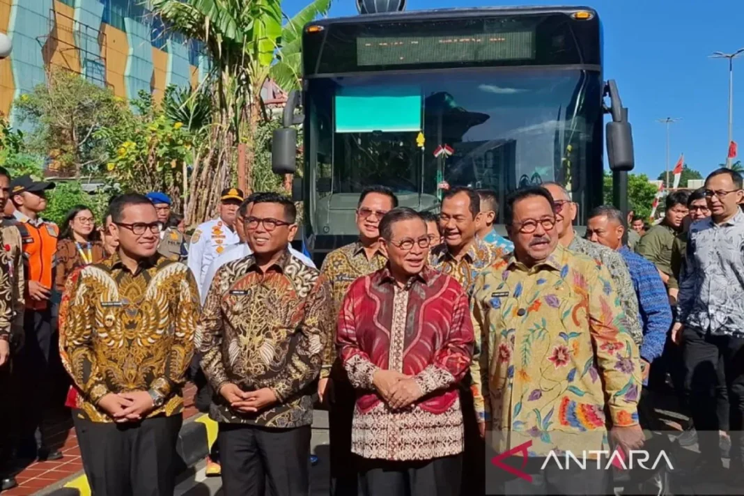 Transjabodetabek rute Alam Sutera-Blok M resmi diluncurkan