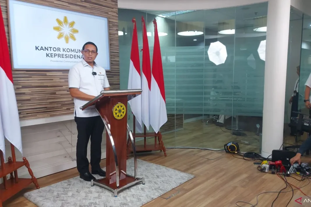 Istana jelaskan urgensi stair lift Borobudur untuk Presiden Macron