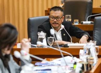 Legislator Usulkan AHS untuk Selesaikan Isu Guru Besar FK-Kemenkes