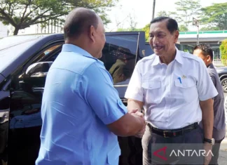 Luhut Bantah Prabowo Tegur Panglima TNI soal Mutasi Letjen Kunto