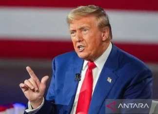 Trump Kecewa pada Putin, Pertimbangkan Sanksi Baru untuk Rusia