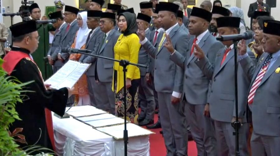 Anggota DPRD Kota Jayapura Andrys Rovael Rohman