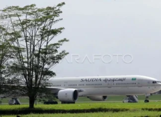 Pesawat Saudia yang Dapat Ancaman Bom Muat 442 Jamaah Haji Indonesia