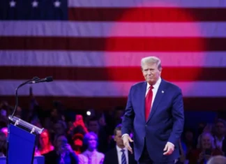 Trump Klaim AS Punya Kendali Penuh atas Wilayah Udara Iran