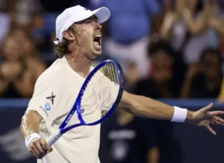 De Minaur Kalahkan Davidovich Fokina untuk Gelar DC Open