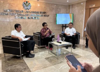 KLH Sanksi 21 Perusahaan karena Berkontribusi Sebabkan Banjir Puncak