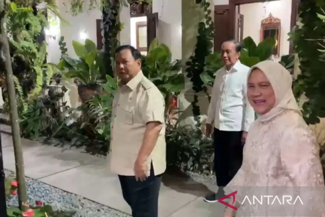 Presiden Prabowo silaturahmi sambangi kediaman Jokowi di Surakarta