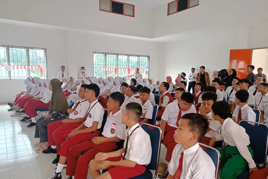 Puluhan siswa Sekolah Rakyat Handayani senang ikuti MPLS hari pertama