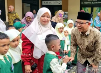 Sidak MPLS di Jakarta, Pesan Wamendikdasmen: Senior Harus Full Senyum