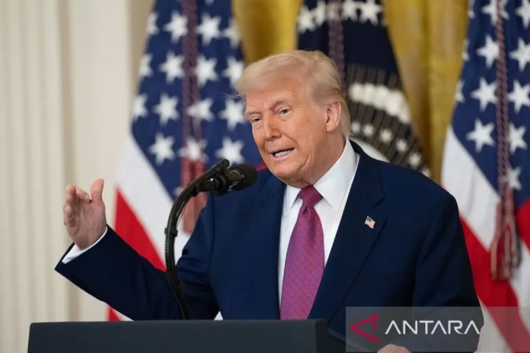 Trump umumkan Jepang akan bayar tarif 15%