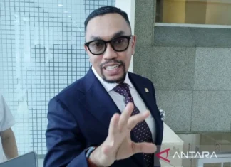 Ahmad Sahroni dan Nafa Urbach Dinonaktifkan sebagai Anggota DPR RI