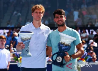 Alcaraz Raih Gelar Pertama di Cincinnati setelah Sinner Mundur