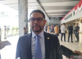 Komentar Anggota DPR: OTT Wamenaker Ebenezer oleh KPK seperti “Gol Bunuh Diri”