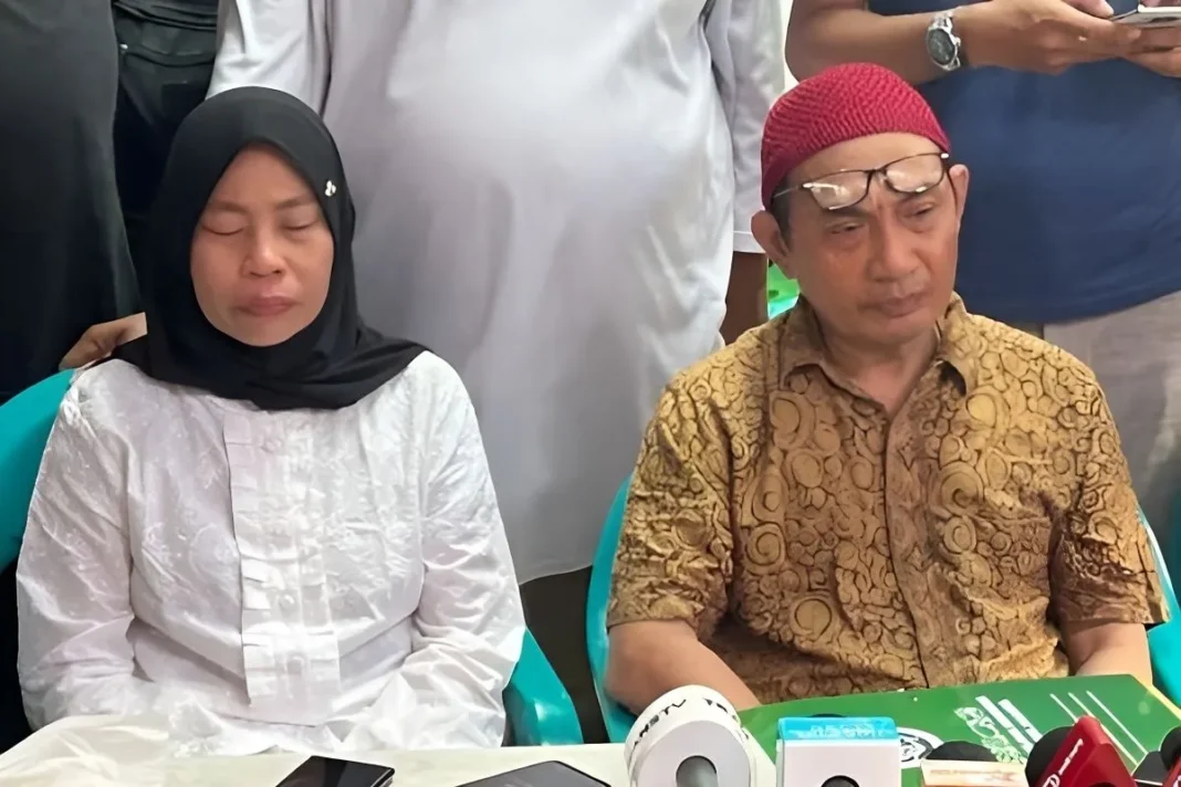 Ayah Affan Kurniawan MINTA Tindak polisi yang berbuat saja